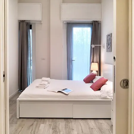 Ihost - Arganini 22 * Mailand